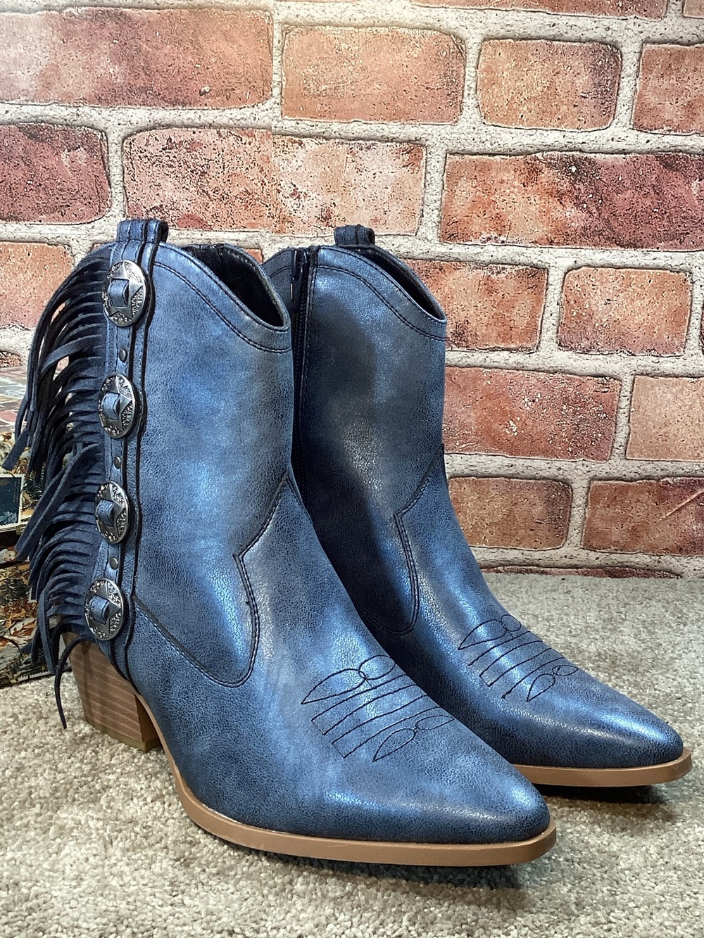 C Comfort Womens western ankle boots size 10